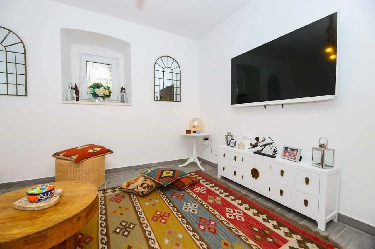 Casa Ambi - Villa With Pool On The Island Ciovo Trogir