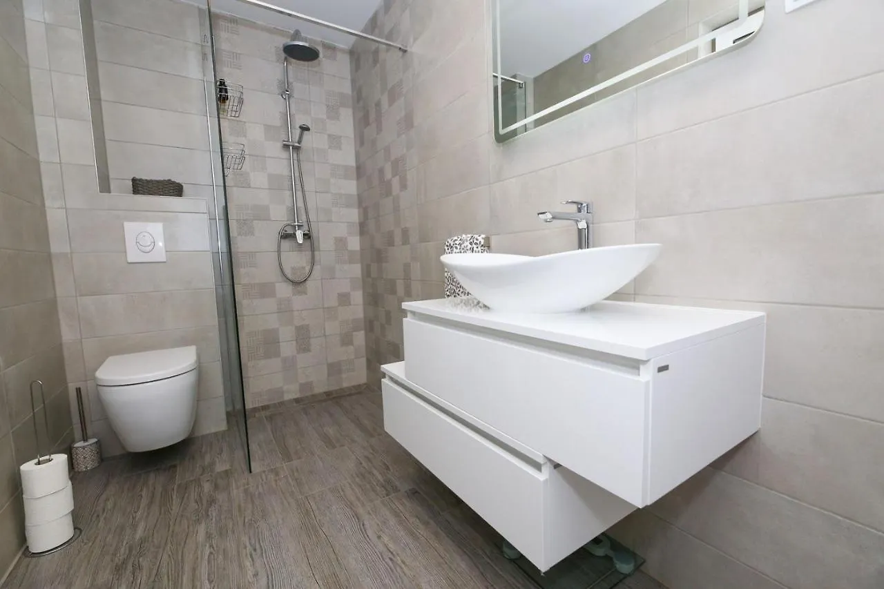 Casa Ambi - Villa With Pool On The Island Ciovo Trogir Croatia