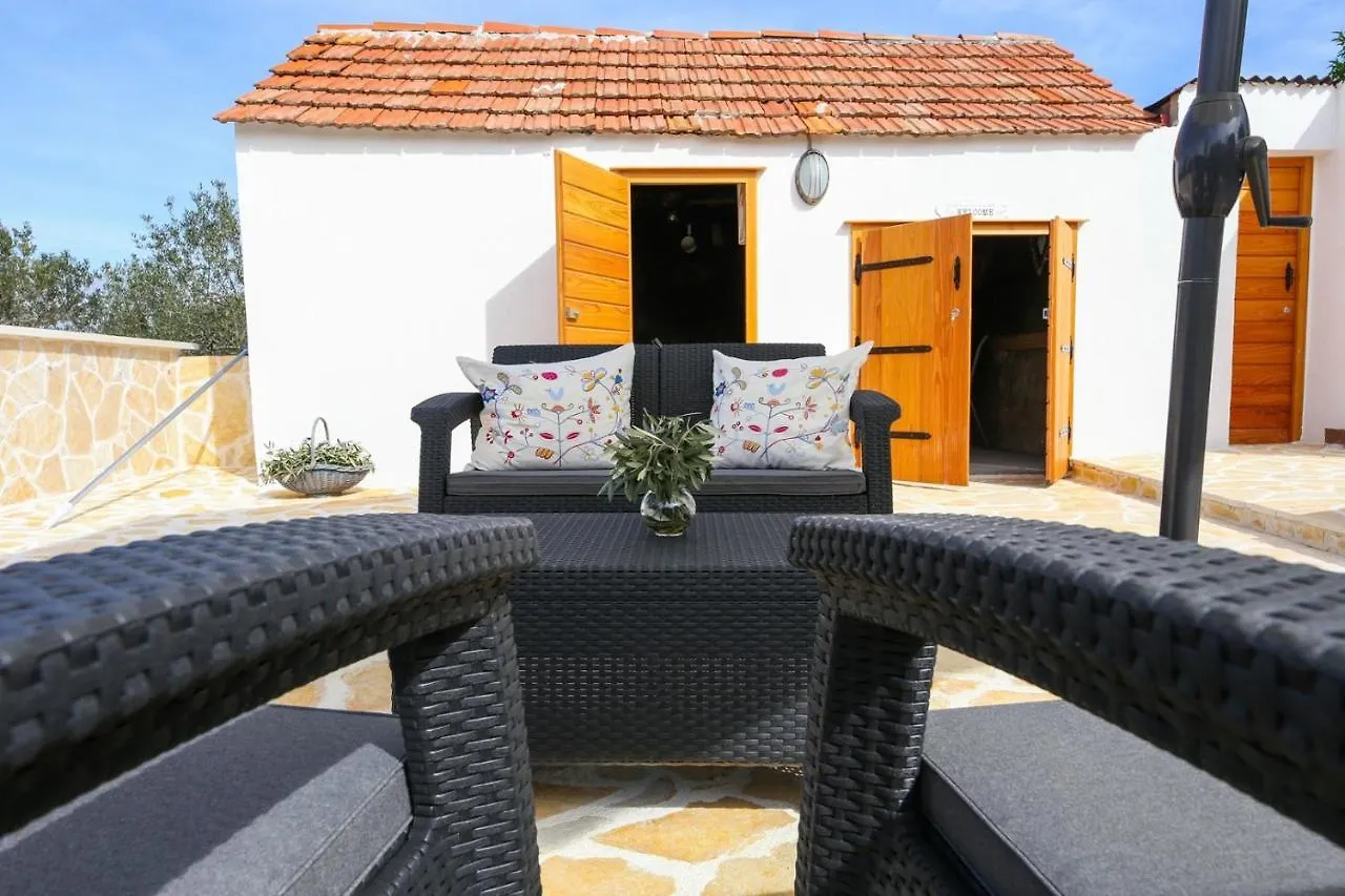 Casa Ambi - Villa With Pool On The Island Ciovo Trogir
